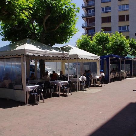 Pension "La Marina" Castro Urdiales Exterior photo