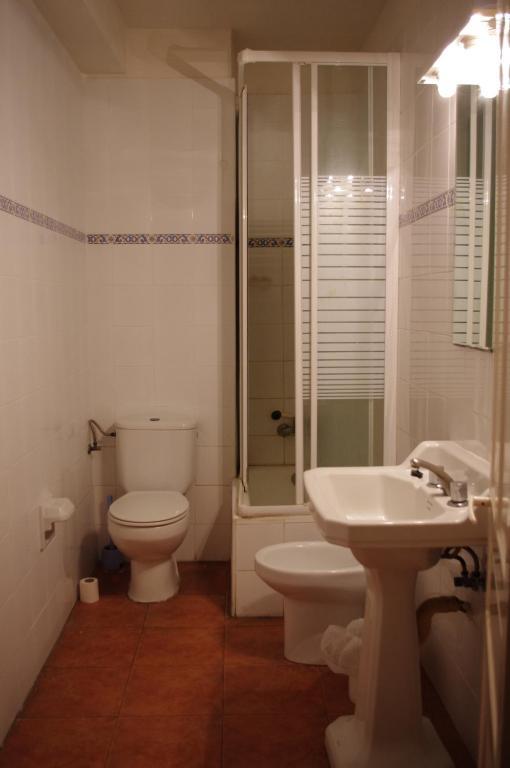Pension "La Marina" Castro Urdiales Room photo