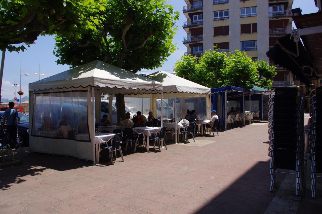 Pension "La Marina" Castro Urdiales Exterior photo